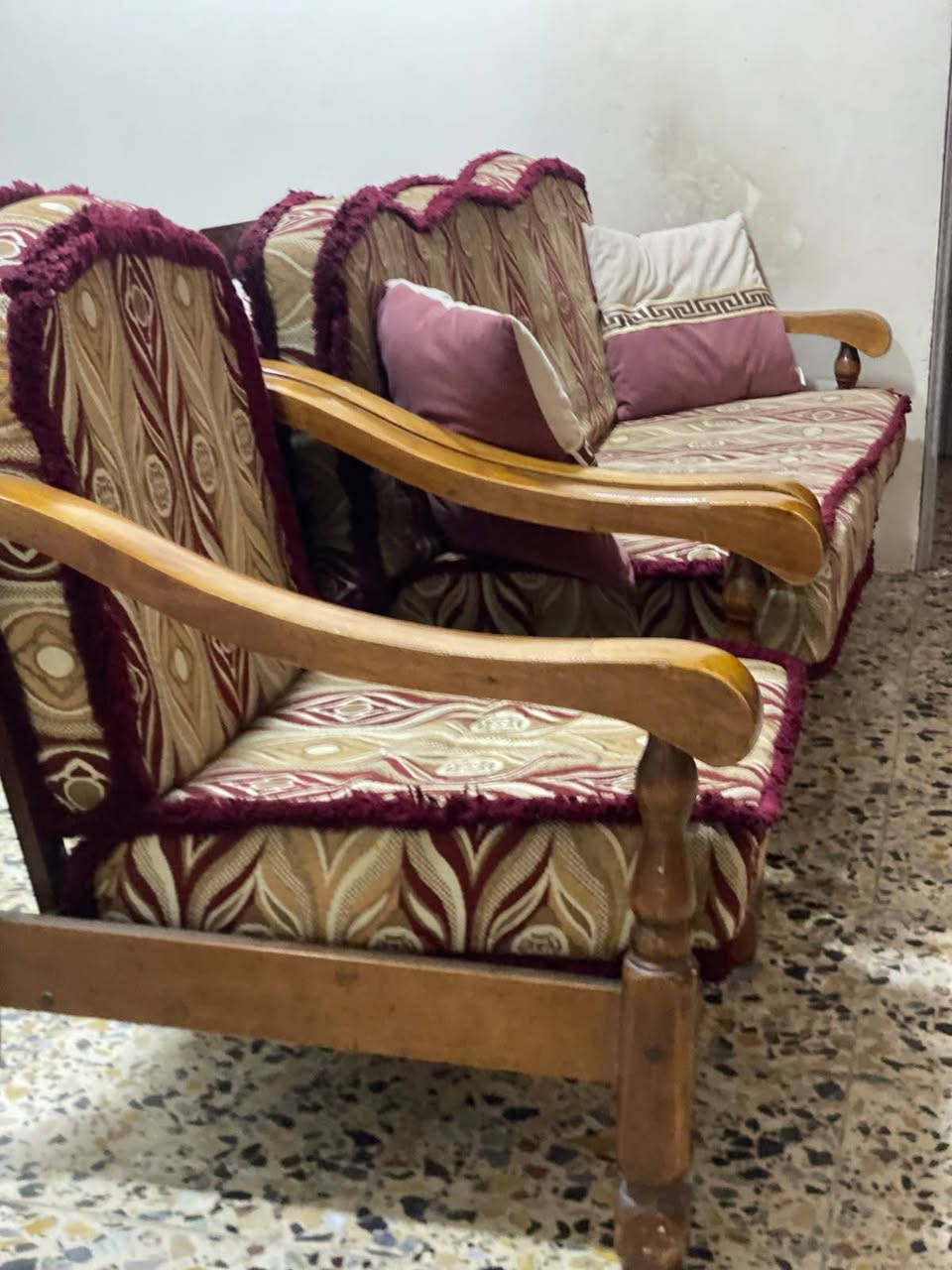 السلام عليكم
تخم نضيف سبع مقاعد سعرة  150 موجود الزعفرانية باب الزراعة *********** موجود واساب @
