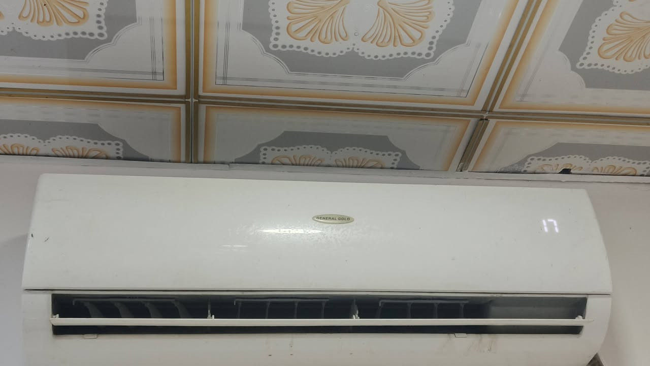 سبلت طن ونص للبيع ما ادري شبي ما يبرد رايدينه ب 250 وبي مجال ***********
