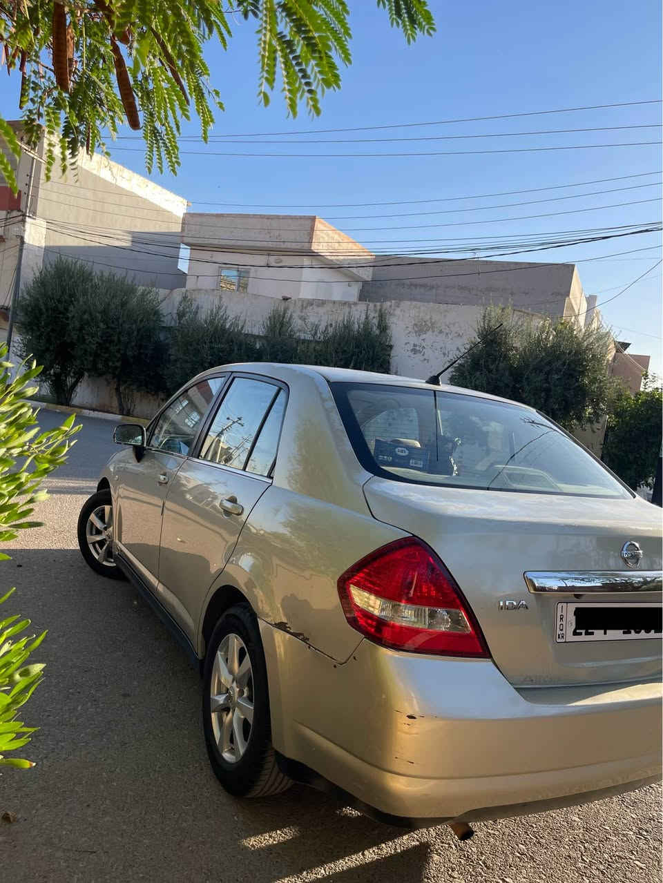 کوردی 
‎سیارە بۆ فرۆشتن
‎نیسان تیدا مۆدێل ٢٠٠٨

‎سەنەوی تا ٢٠٣١ نوێیە

‎هەموو شوێنێکی بەشەرت

‎گێڕ و مەکینە و تەبرید بەشەرت
‎سەیارەکە تەنها دوو شوێنی ساردەکوتی  بچووکی هەیە، هیچی تری نییە
‎چوار تایە و ویلی نوێی لەسەرە
‎چوار جامی عادییە
‎سەیارەکە بە ناوی خۆمەوەیە نموونەیە لە پاکیدا
‎ژمارەی مۆبایل: کۆرەک: *********** 
                                                                ئاسیا: ***********
نرخەکەشی 82 وەرەقەو مەجالێکی کەم 

العربية
سيارة للبيع
‎نيسان تيدا موديل 2008
‎السنوية جديدة لغاية 2031
‎بشرط الفحص بالكامل
‎القير والمكينة والتبريد بشرط الفحص
‎السيارة فيها تصليح بارد خفيف في مكانين فقط، لا غير
‎أربع إطارات وويلات جديدة
‎أربع جاملغات عادية (أو: أربع جامات يدوي)
‎السيارة باسمي نموذج في النظافة

السعر 82 ورقة ومجال بسيط)

رقم الهاتف: كورك: *********** 
                      آسيا: *********** كويسينجاك, أربيل
