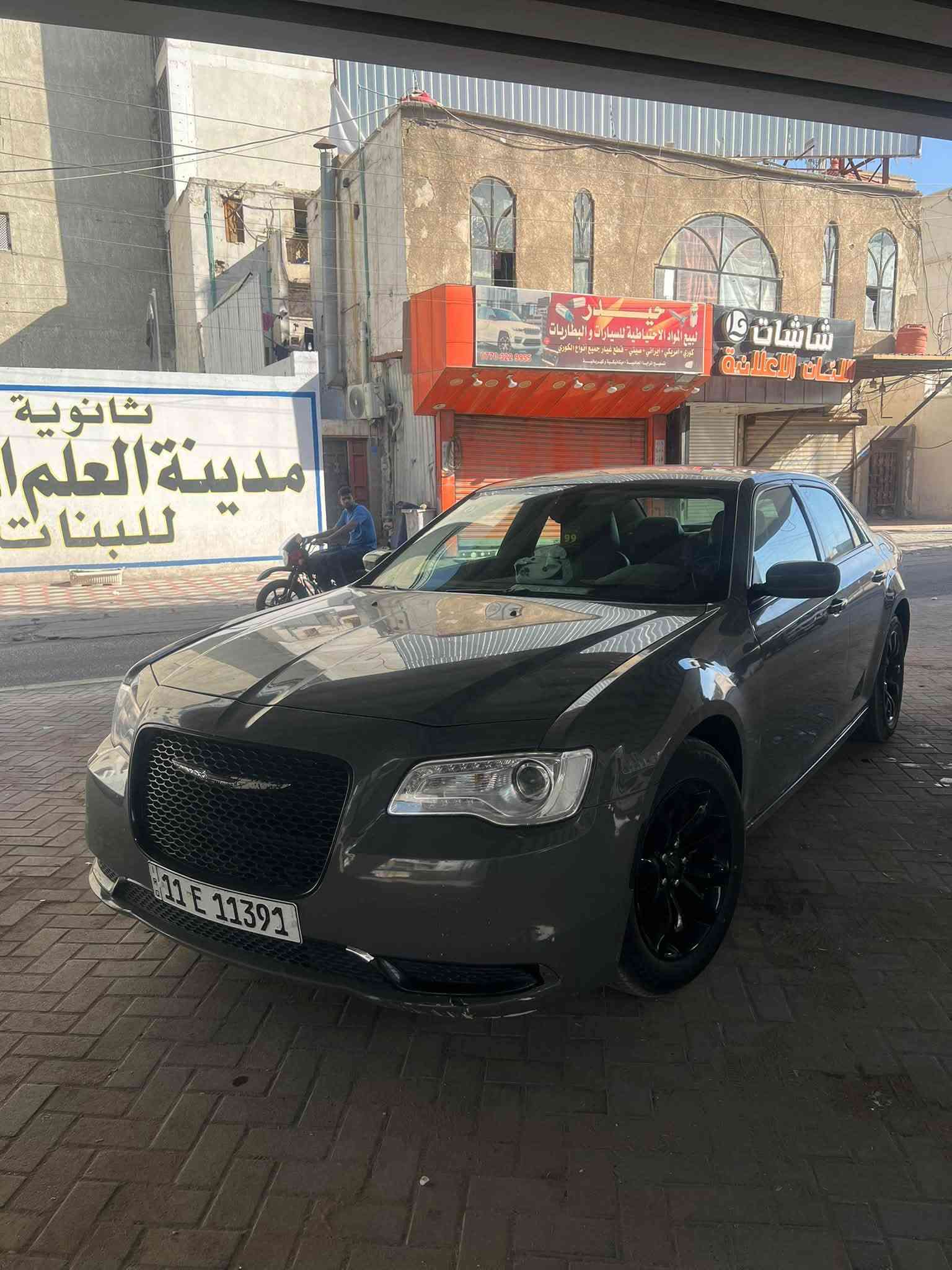 2019 اصل 
بيها فقط جاملغ جهة السايق ومعدل بدون ايرباك باقي 
كلة كفالة 
سيارة ماشية 180 kmالف 

220 $
***********
***********

