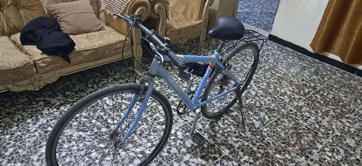 سلام عليكم بايسكل نضيف البيع سعر 75وبي مجال مكان بغداد البياع ***********
