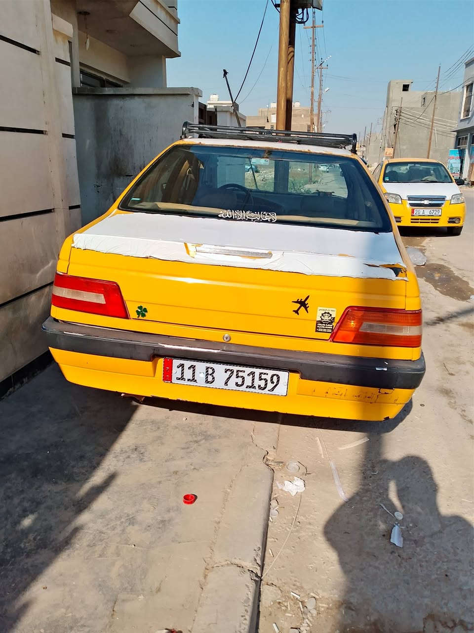 سلام عليكم بيجو لميس ٢٠١٣ رقم بغداد تحويل مباشر كير ومكينة مكفولة تبريد ثلج كهربيات شغالة داخل غرفة مدوشمة جديد مكان بغداد دورة السعر ٢٧ ***********
