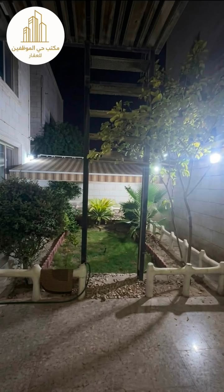للايجار دار موثث في مجمع الدرة السكني طابقين ٤ غرف نوم ٢٠٠ متر
***********
***********
