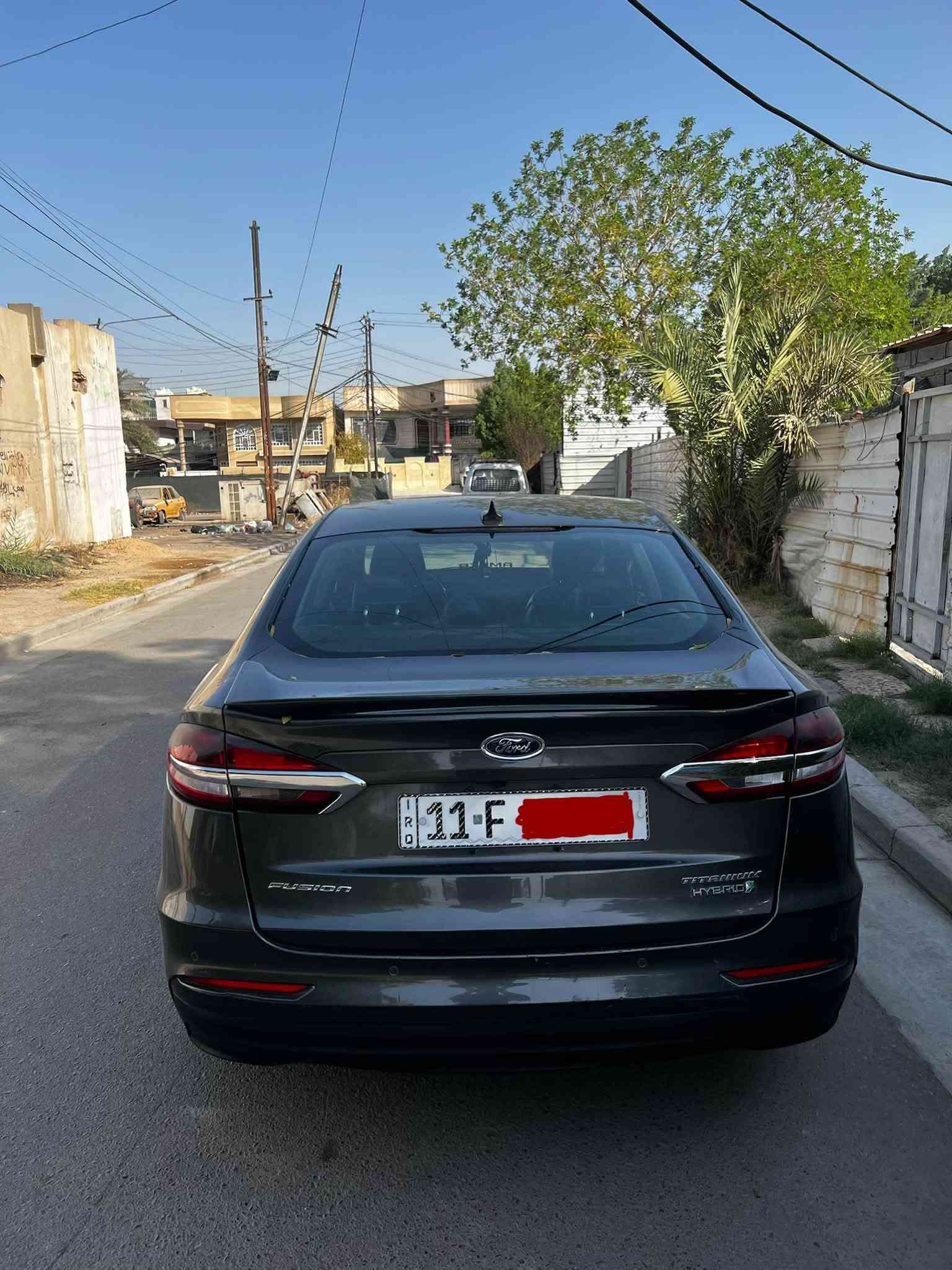 فيوجن للبيع
بيها 5 قطع صبغ حادثها جاملغ السايق مبدل و مصبوغ و مباوك وياها بنيد و جاملغ عكس السايق اللغد ضرره 20 % الايرباك ما طاك و اعتذر لان صور الحادث غير متوفره و هناك بالعراق قبل مااخذها صارت صبغ بابً السايق و خلفه ضربه خفيفه رافق الصورة وياها و ابيعلك حزام السيارة 
ماشية السيارة 180000 كيلو و ليس ميل 
مواصفات التيتانيوم كراسي تدفئة تبريد تحكم ستيرن وياها تدفئة همين مانع انصدام حساسات تاير انارة محيطية بلادي من امه جايه شاشه محدثه الى العربي و هواي بعد بيها مواصفات و سلايد روف 
السيارة ب اسمي جانيها صار 4 سنوات و ايدي بيها بس تحتاج ترتيب الصدر فقط كير مكينة بطارية هايبر نظيفة 100% امانه الله السيارة حلوه نصبتها محرك 2000 تنفس طبيعي مجدد سنوية و هزه و الرقم الحديد
السعر 18 مليون عراقي و بيها مجال حلو للشراي 
   
عنوان بغداد السيدية 
رقم الهاتف ***********
