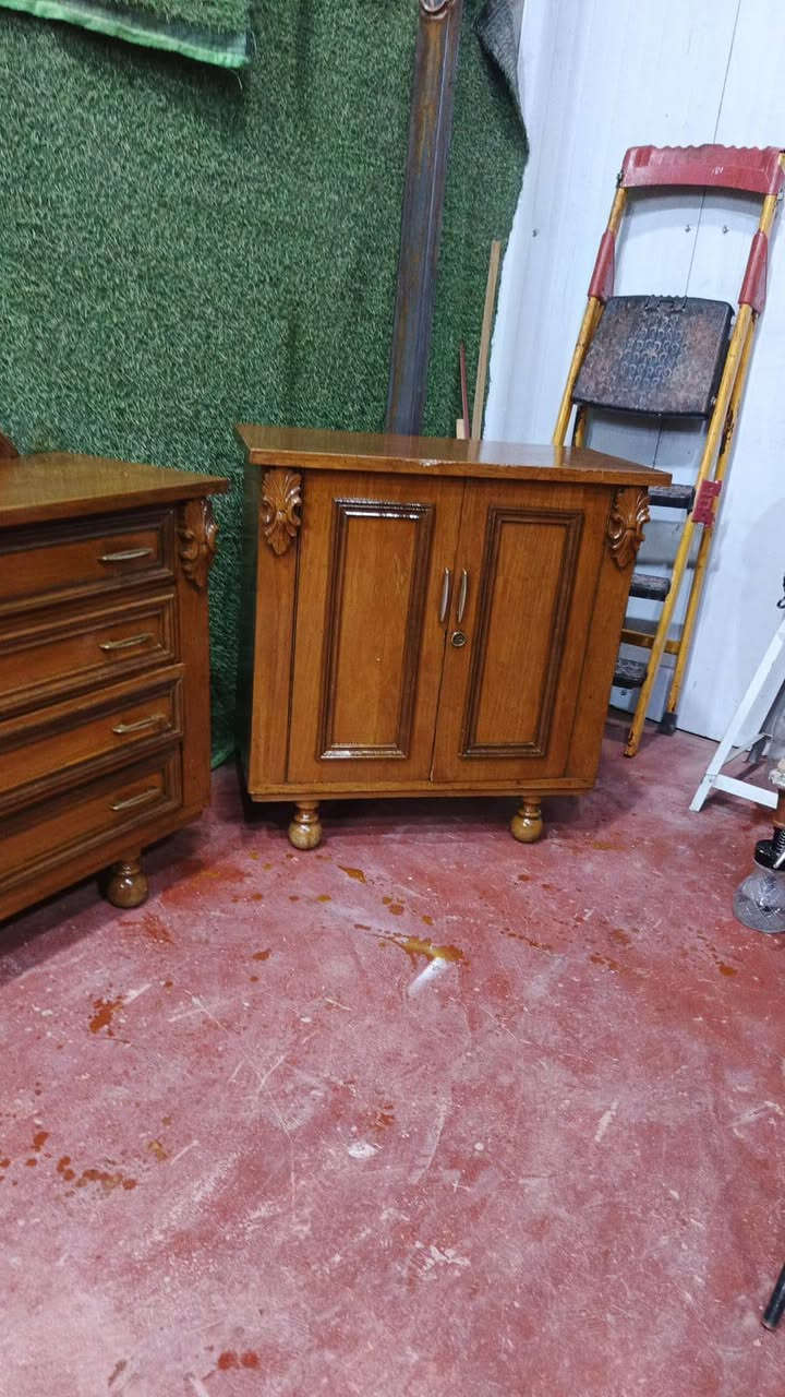 غرفه أم سته انتيكه داخل وخارج صاج نظافته %95مكاني بغداد مدينه الصدر متواجد واتساب ***********لشراي يفضل خاص

نص مكتوب في الصور:
- العثور على محتوى ذي صلة بحث 21 2 مشاركة 0 همساة رجل . منذ 12 س إضافة تعليق...