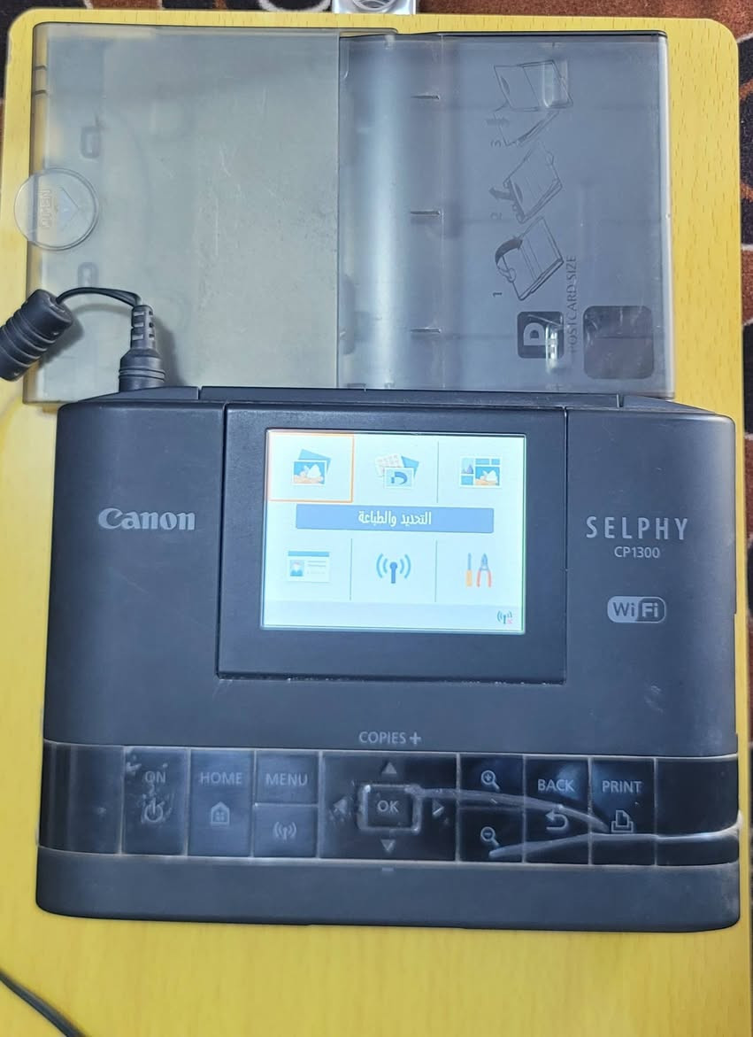 : طابعة صور كانون سيلفي (Canon Selphy 1300) 📸
​الطابعة بحالة ممتازة، نظيفة جداً ومستعملة لفترة قصيرة (أشهر قليلة)، وتعتبر خياراً مثالياً لمشاريع الطباعة الشخصية أو العمل المكتبي.
​مميزات الطابعة:
✅ طباعة صور معاملات وصور شخصية (قياسات نظامية) بدقة عالية.
✅ إمكانية الطباعة من الموبايل مباشرة عبر الـ Wi-Fi (بسرعة وسهولة).
✅ تدعم الطباعة مباشرة من الفلاش والذاكرة (Ram).
​الطابعة جاهزة للاستخدام وبجودة طباعة احترافية.
مكاني بغداد التاجي
​للاستفسار ***********
