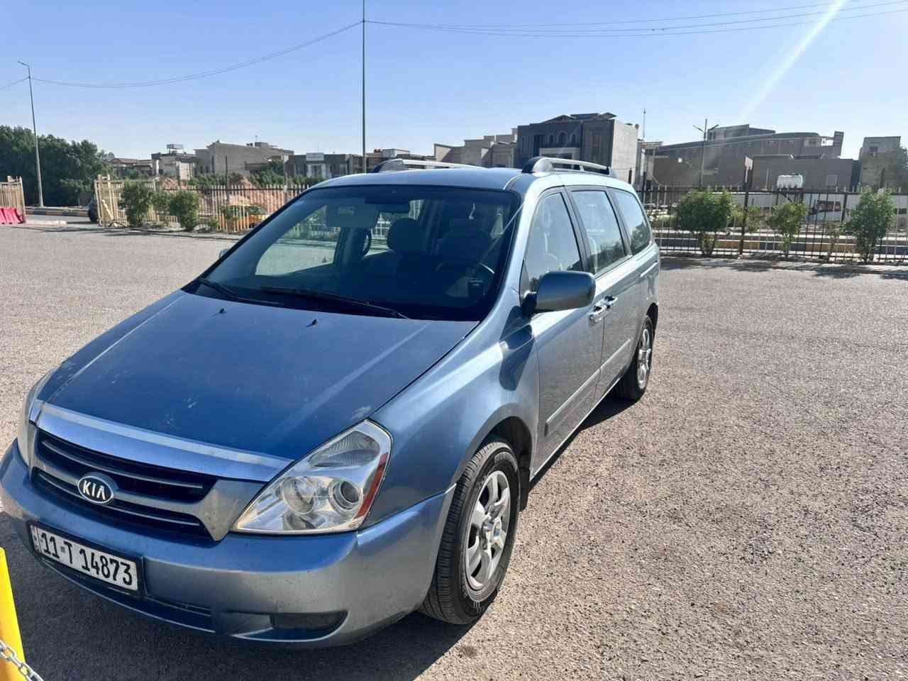 كيا سيدونا موديل 2007 حادث جاملغ امامي بدون دواخل وباب كلير فقط سياره جديده وجاهزه رقم *********** السعر 120 وبيه مجال
