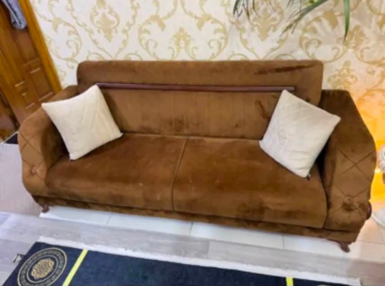 تخم تركي اصلي
نظيف جدا 5 مقاعد 
***********
غير متواجد عالفيس اتصل واتساب وعالشريحة 
البصرة
