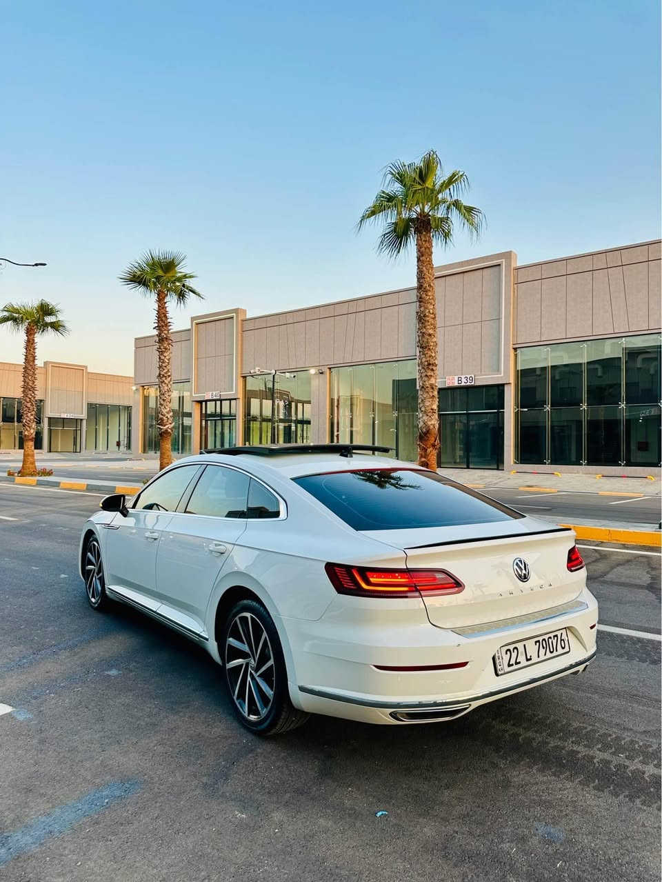 VOLKSWAGEN ARTEON SEL 
~~~~~~~~~173$💰~~~~~~~~~~

للبيع فقط و بسعر جوة سوك بلنسبة للمواصفات و نظافة 💯 

اخوان السيارة وارد امريكي بيها بوند صبغ راس شاصي جهة السكن فقط تعديل و ارباك ستيرن و بردة سيستم 💯

بجم كله راجع بلادية هسة راجع بيها من تركيا يعني رادريتر و رادارات و لايتات كله بلادية 💯

موديل : 2020
ماشية : 85 الف
لون : ابيض
محرك : 4 سلندر بانزين 20 تيربو 
رقم السيارة : اربيل الجديدة
مكان السيارة : اربيل شارع ٦٠ 📍
سعر السيارة : 17300$💰 ورقه جوة سوك 

رقم تليفون و واتساب :

***********
***********

⚜️⚜️⚜️⚜️⚜️⚜️⚜️⚜️⚜️⚜️

مواصفات فول الفول واحد على واحد 💯

گير و محرك و حدادية و تبريد جديدة دينار مصرف مابي جاهزة بدون نقص و مسويله سيرفز عام 💯

فحص و هزة و سنوية و الرقم جديدة دينار غرامة ما عليها و السيارة بأسمي تحويله مباشر نفس اليوم 💯💯 أربيل, العراق
