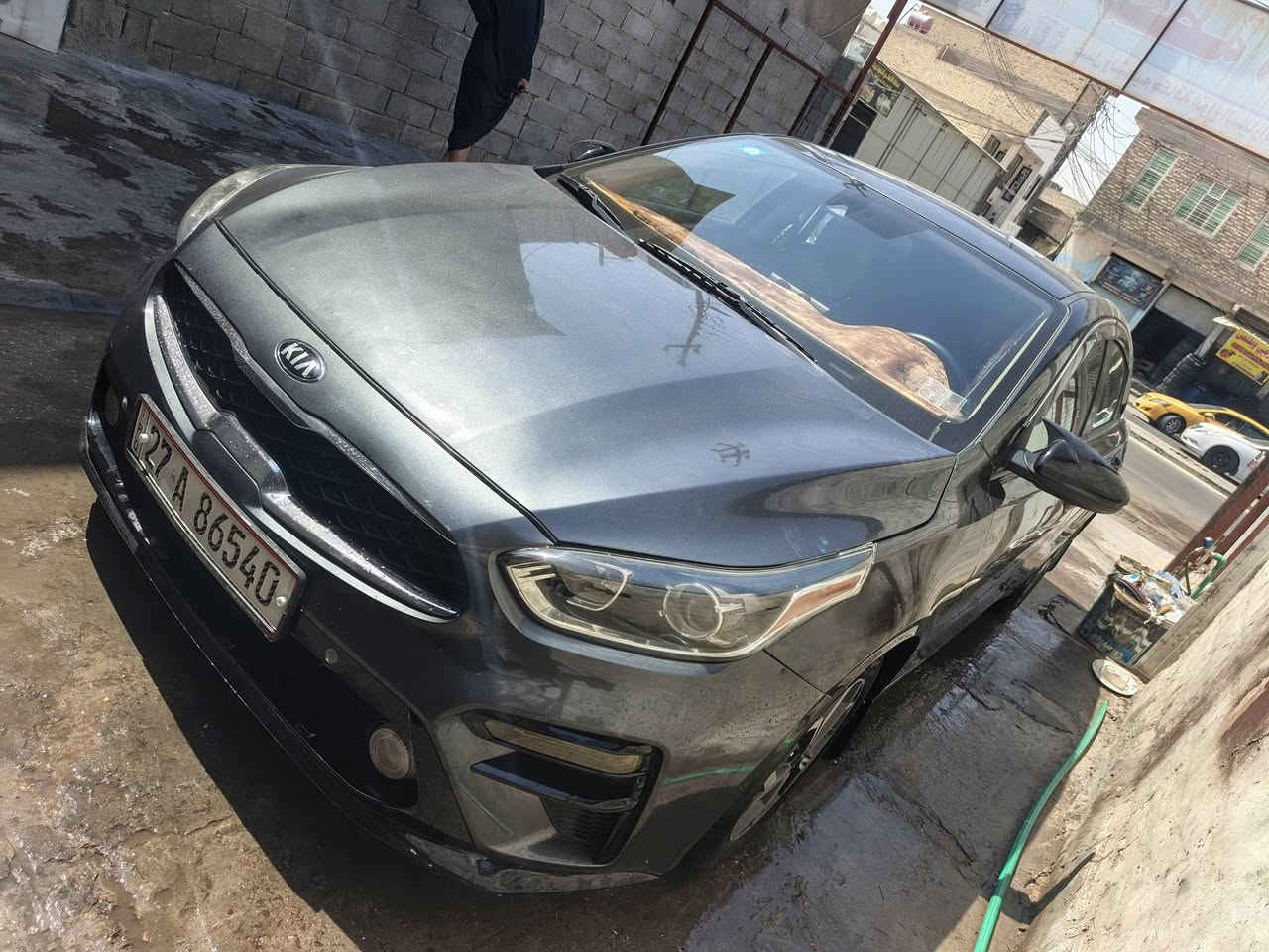 سلام عليكم كي ثري محرك الفين دوش خليجي مديل ١٩ بسمنه هزه وسنويه جدد رقم نكليزي سياره وارد امريكي  بيهه بنيد وجاملغ بدون دواخل سياره برغي ماعايزه جاهزه عله اخر حبايه ب١٢٠ وبيهه مجال للطيبين النجف قرب كراج بغداد*********** تصل وخادم وذا أكو مراوس بسوناته خليجي شعندك مراوس اراوس....؟
