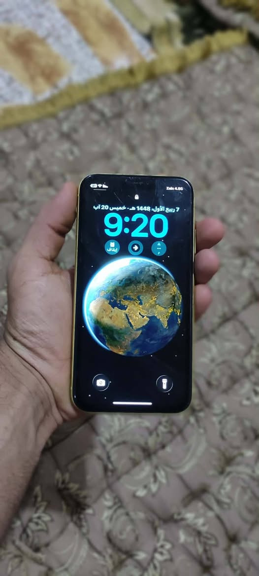 ايفون 11 نظيف فوول ما مفتوح 
كلشي بلادي 
ذاكره 128
بطاريه 76 بلادي 
واتساب او اتصل ***********

