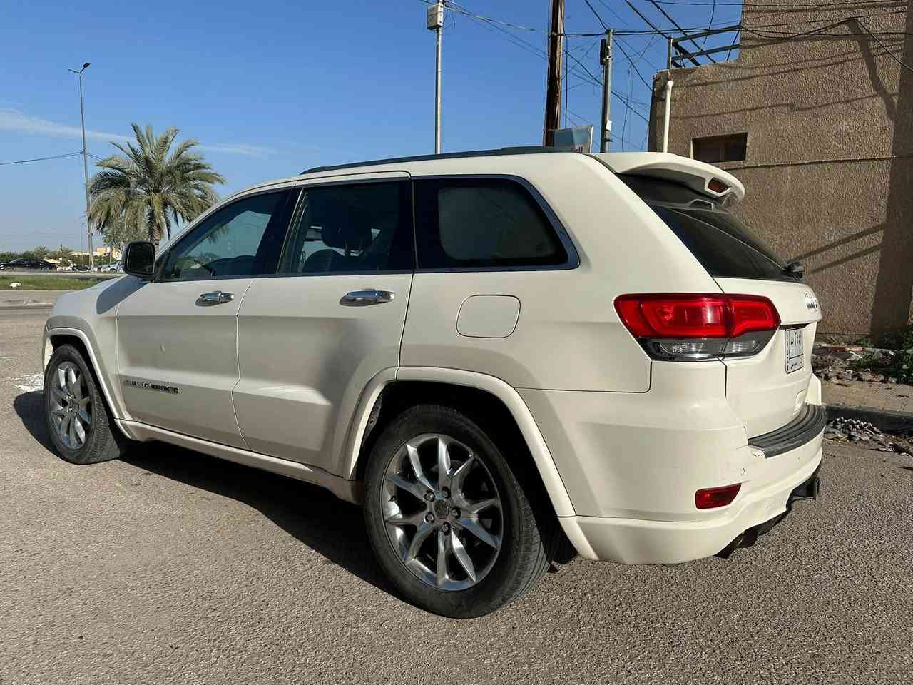 يالله سيارتي للبيع 🔥 95$ وبيها مجال بسيط
جيب اوڤر لاند فول مواصفات 2011 محدث 2020
مكينة 8v 5.7L دفع خلفي بلادي محور غاز  
بنوراما 
مري قلاب 
تبريد تدفئة مقاعد خلفي امامي 
تدفئة ستيرن 
كاميرا خلفية 
السيارة مصبوغة عام للجمالية مبدل بنيد ماشية 330الف
السيارة قبل فترة جفتت المكينة بدلت سلندر وحشوة مكينة كاملة كلة بلادي معوزة حدادية وعقل وتصليح او تبديل ضفيرة ما اعرف 
السيارة تشتغل وتمشي ابيعها على هذا وضعها 
مبدل راديتر ستوني ومكينة ستوني مجفت وبوربرينات ولوي خلفي وجوزة التشغيل 
اكثر من فلوس تعميرها مطيحهن الك من السعر ليكدام 😉
تواصل وتساب فقط ***********
تريد تحويل تريد وكالة عامة موجود
