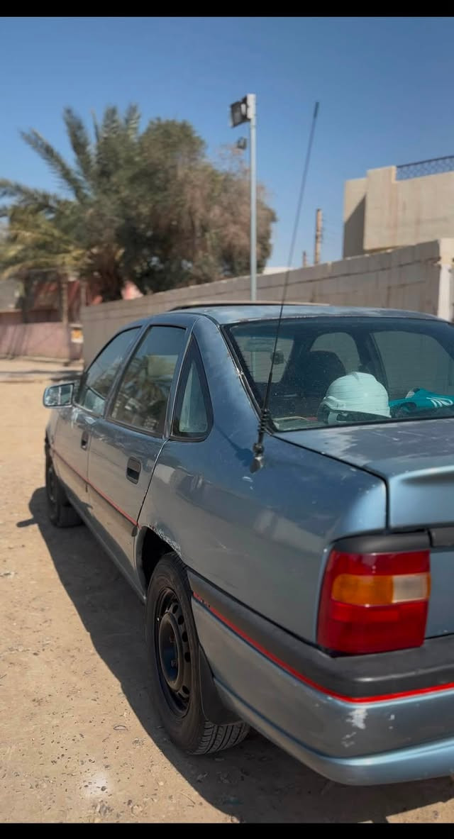 لسلام عليكم اوبل فكتره للبيع سنويه كلشي كامل ل٢٨ محرك ١٦٠٠ رقم صلاح الدين سياره نضيفه وبأسمي للبيع سعرها 37 
الاتصال ع هذا الرقم ***********
