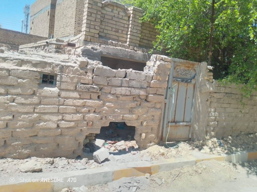 سلام عليكم ورحمة الله وبركاته توجد لدينا قطعه طابو بلفظليه مساحه 145متر خلف مستوصف النور شارع البريد سعره 35وبيه مجال نشأ الله الاستفسار على هذا رقم واتساب ***********@@
