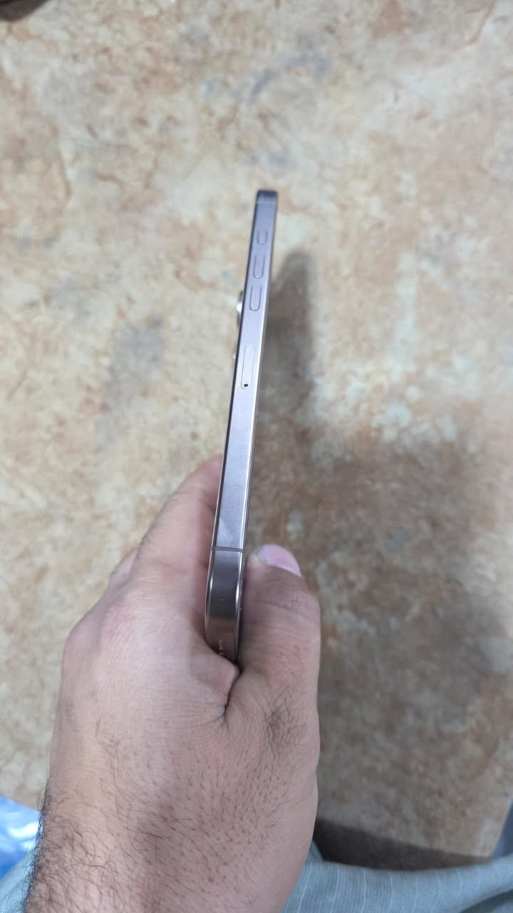 سلام عليكم 16برو ماكس جهاز نضيف بطري 92جهاز مكفول  السعر 1250
***********
