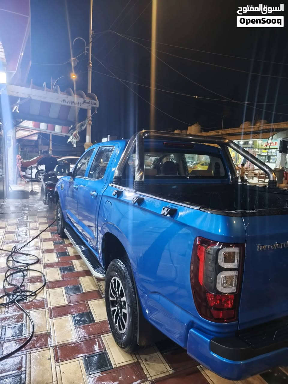 السلام عليكم سيارة للبيع فئة zx auto teralord بيكم تجميع الصيني
مواصفات السيارة: 
محرك 2500
نظام الدفع: دفع خلفي 2WD
ناقل الحركة: كير يدوي عادي 
السعة: 5 مقاعد 
التقنيات الكهربائيه والذكيه: شاشة وسطيه كبيره تظم الملاحه والترفيه وعرض الكامرات 
و نظام مراقبة ضغط الاطارات و كيج السرعات ذكي كهربائي وا وحساسات مستشعرة خلفيه مع كاميرا للروية الخلفيه 
معلومات المحرك: محرك ماشي فقط 3500 سيارة وكالة من شركة تبريد حرفياً ثلاجه سيارة مامفتوح بيه برغي واحد كلشي ستندر وشركة كذالك مابيه ولا شخط مع تخم تايرات ويل كب حجم كبير لزيادة علو السيارة. سيارة ترقيم كربلاء 
السعر 23 مليون وبي مجال ❗
لاستفسار: ***********
