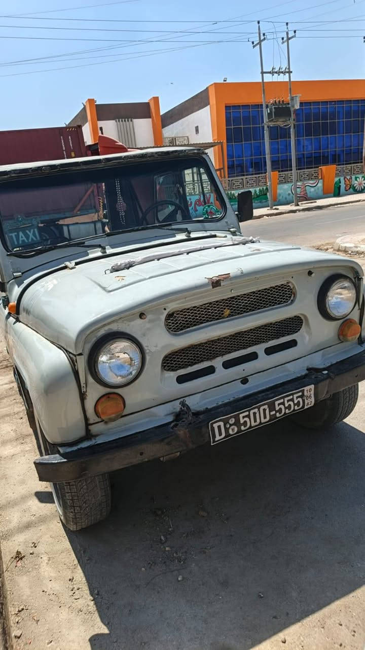 للبيع جاهزه والشراي يتصل ***********
