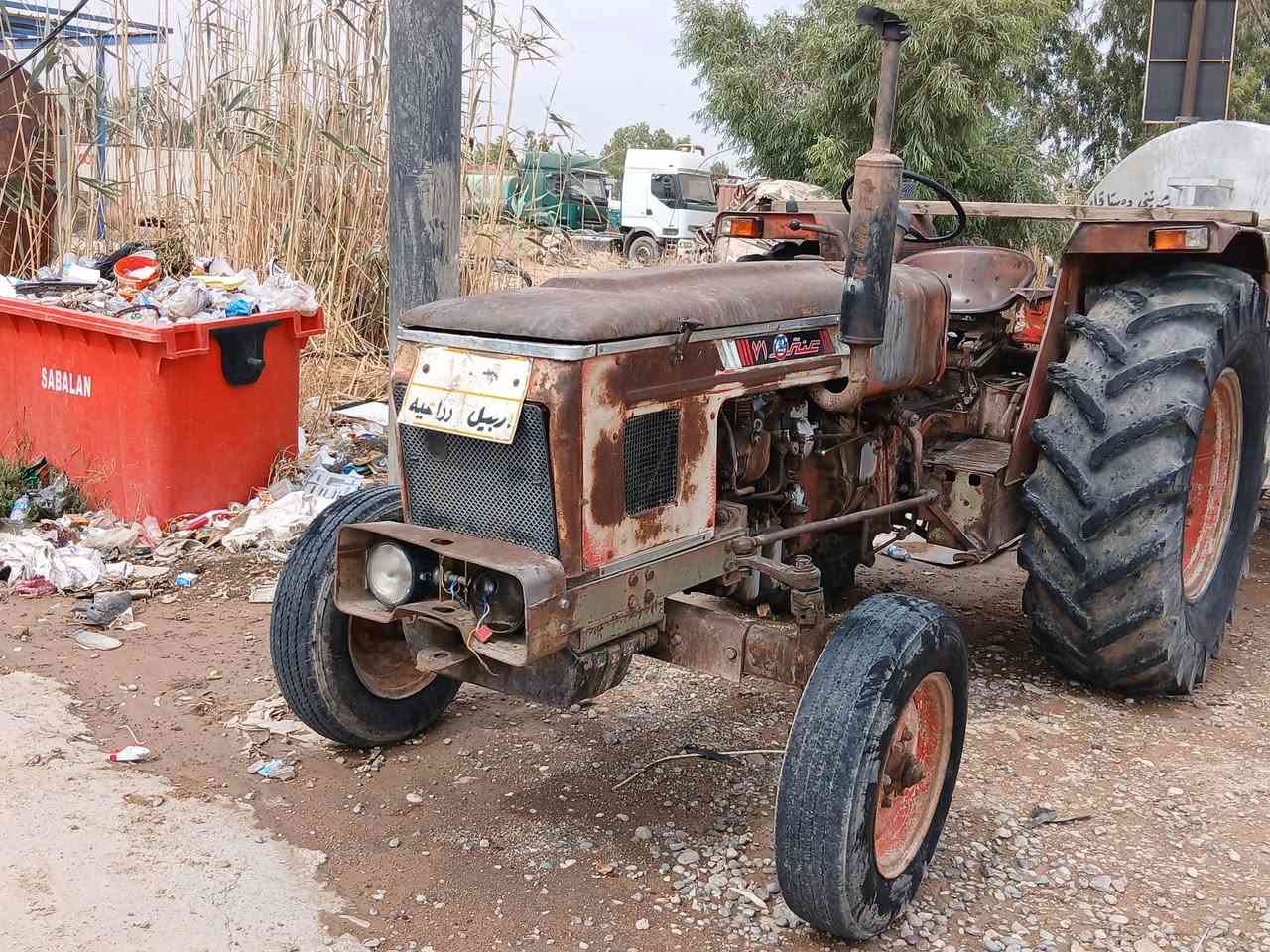ئەم عەنتەرە بۆفرۆشتن مۆدێل ٨۷ گێر مەکینە اکسل هەمووی بەشەرت رەقەموو سەنەوییە شوێن هەولێر ***********  ...***********
