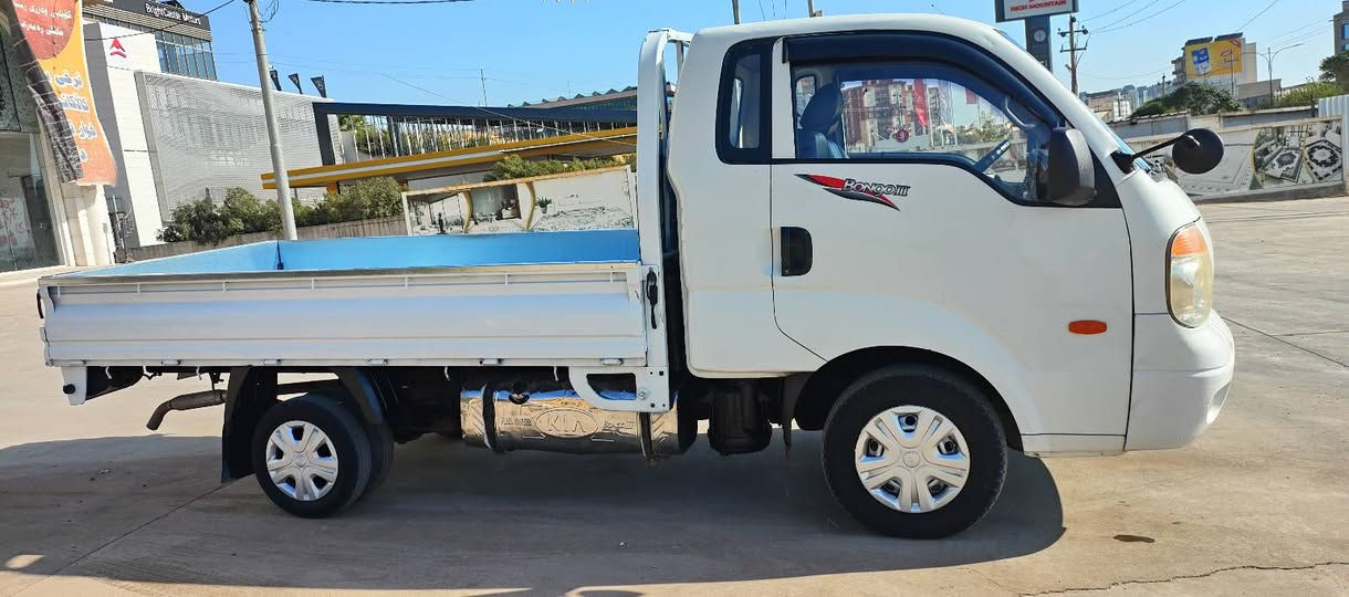 سەرەتابەناوی خوا 
کیا بیلاد 2009 
سعری60گەڵا
3000سۆمەکینە ڕەش 
بریکی بەسراوە 
کارەبای بەسراوە 
ناوبودی بەسراوە 
بودی بیلادی 
6تایەی لۆک 
تایەی دوای کراوە بە13
کامل جایزە 
***********
***********
