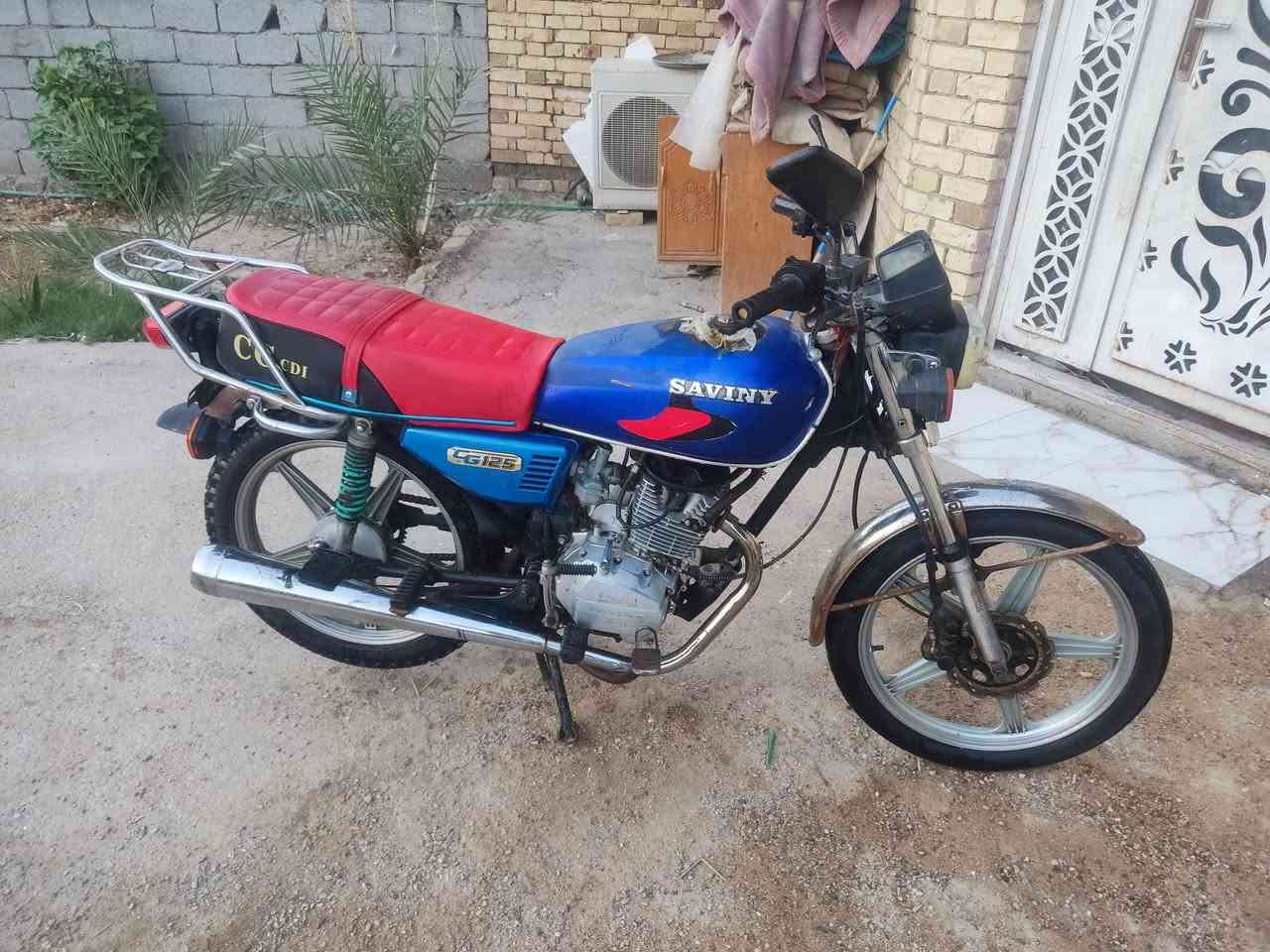 دراجه سيفان موديل 2022 سعر 450 كهرباء كله شغاله دراجه خمس نمر الرقم *********** الشطره
