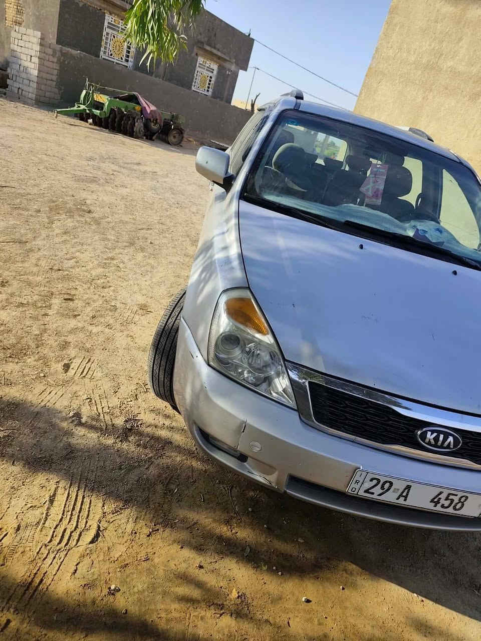 سيدونة للبيع موديل 10 
أمريكي حادثهة جاملغ امامي جهت السايق بدون دواخل 
 السيارة جاهزة وحلوة كير مكينة مكفول 
السيارة ما نقصهة شي  
 المكان ديوانية الحمزة الشرقي 
السيارة جاهزة من كلشي تبريد حدادية 
 مكينة 3800 ورقم مميز 
السعر 135 وبيهة مجال 
‏‪***********‬‏
