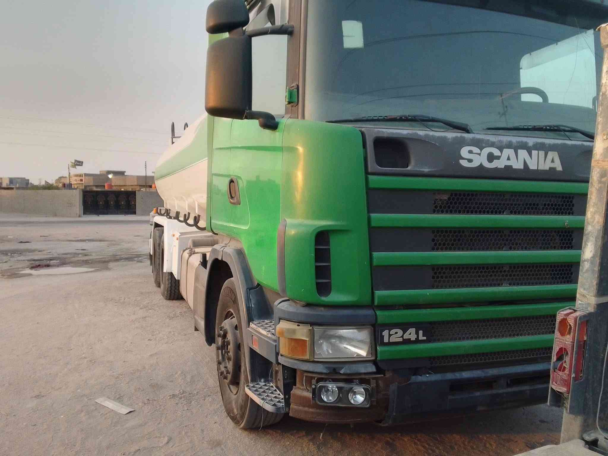 تنكر٢٠طن سكنيه سعر٢٥٠عنوان بصره الهاتف ***********
