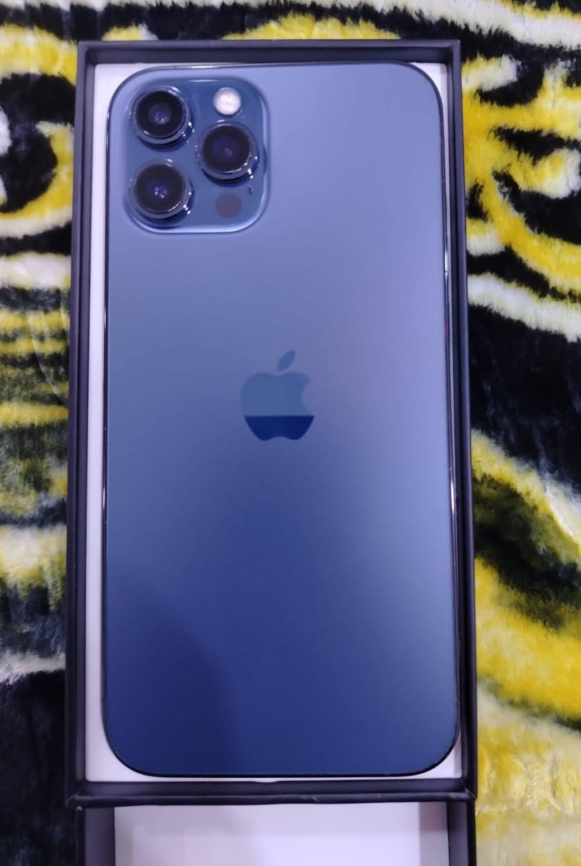 مساء الخير آيفون 12pro max للبيع سعر 320 وبي مجال حگ الجية مكاني بغداد تواصل علا هذا الرقم *********** وتدللون

توضيح : مبدل شاشة اصلية وبطارية وكالة

نص مكتوب في الصور:
- ١٢:١٣
- حول
- الاسم < iPhone
- إصدار iOS < 27.0
- اسم الطراز iPhone 12 Pro Max
- رقم الطراز MGCJ3LL/A
- الرقم التسلسلي G6TFJ9UQ0D42
- سجل تاريخ القطع والخدمة <
- الأغاني .
- الفيديوهات .
- الصور ٣
- السعة ١٢٨ غ.ب.
- متوفرة ١٠٤,٩ غ.ب.
- عنوان Wi-Fi 28:C7:09:19:11:2D
- ١٢:١٣ القطع والخدمة تجمع Apple سجل تاريخ القطع والخدمة، وهذا السجل يعرض معلومات عن هذا الـ iPhone وحالته وتفاصيل إصلاحه. معرفة المزيد... سجل تاريخ الخدمة الشاشة غير معروف البطارية مستعملة
