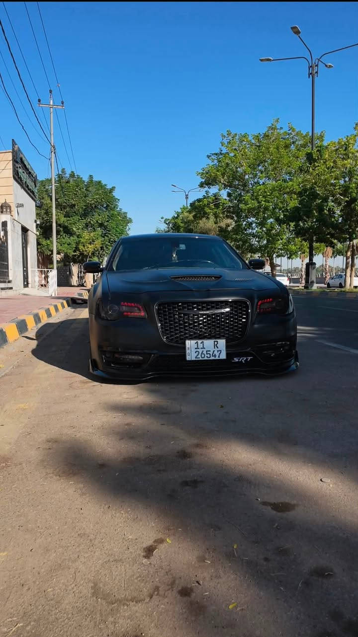 السلام عليكم
Chrysler 300 s 

2021 

5.7 Rt

السيارة ماشية ٨٢٠٠٠ كيلو 

عليها هواي ترتيبات 

١- سقف رولز رويز

٢- لدات متغيرة الوان 

٣- جكات ريمونت

٤-برمجة مكينه سيفتي

٥- تغليف اسود طافي 

٦- لحاية ودوسات ودفيوزر

من الاخير فول ترتيبات 

حادثها: جاملغ نصة وبنيد 

ايرباك راجع سستم 

مكانها: النجف 

سعرها : 245 وبيها مجال بسيط 

***********

***********
