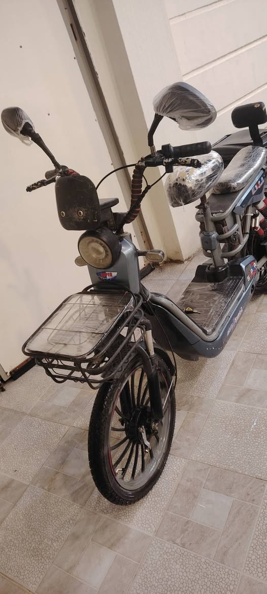 ماطور شحن للبيع حجم 20 5بطاريات بلوتوث بصمه تشغيل عن بعد اسويج العنوان موصل جانب الايسر *********** بي واتساب
