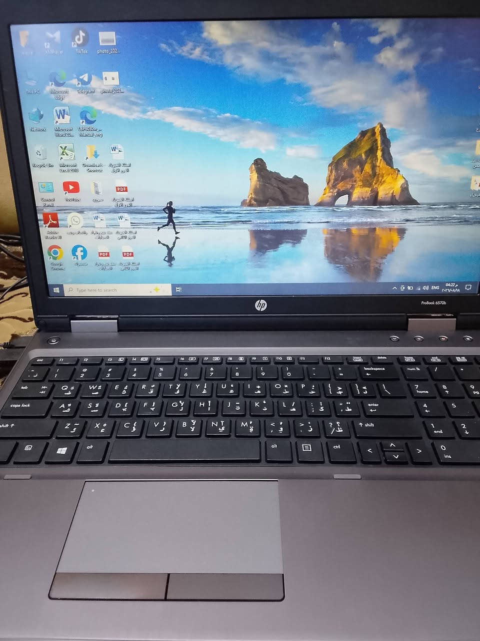 السلام عليكم
لابتوب hp cor i5 الجيل الثالث مواصفاته حلوة Ram8G ،hard 256 ssd ،الشاشه 15.6 + ملحقاته كامله ويا ماوس + جنطة + شاحنة الاصلية .

وطابعة كانون LBP6030 كاترج بعدهي بالباكيت وبالكاترج مال الشركه مستخدمه قليل جداً 
اشتريتهن بس علمود بحث التخرج، رايدهن 360 الف، المكان الخالدية *********** او واتساب .
