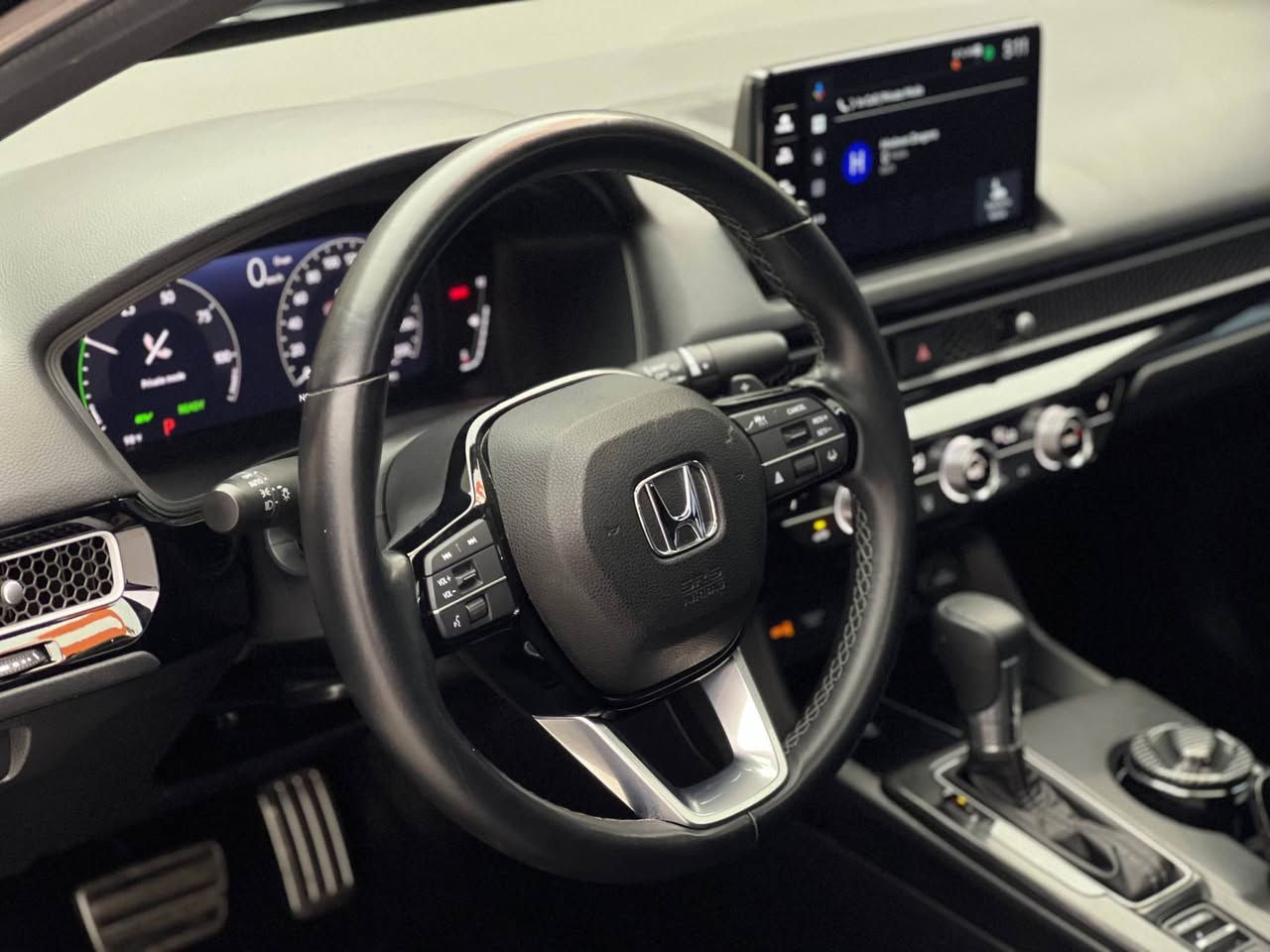 سيارة اقتصادية و جمیلة و شبابیة  🔥🔥
Honda Civic 2025 hybrid Touring
هوندا سيفيك ٢٠٢٥ هایبرد تورينك

مواصفات فووول  
(مقاعد جلد و تدفئة-فتحة سقف-تدفئة المقود-سماعات BOSE-رادار جانبي-رادار امامي)

مكينة ٤سلندر ٢.٠ لتر هایبرد 😍یعني فوووول اقتصادي 
ماشية 33,000 ميل و بحالة جداً ممتازة 

ضرر السيارة بنید و شبر من الجاملغ صبغ بدون دواخل السيارة بيها ايرباك ستيرن و سقف سستم شركة
السيارة كلش حلوة و نظيفة

السيارة رقم کاتي تترقم شمالي و اکئد شرط الترقیم 
مكفولة من كير و محرك و كهربائيات

و ب سعر(168$) ورقة و بيها مجال

مكان السيارة

دهوك -معرض ارشف R-Shev
رقم51 من معارض التيرمينال 

***********
*********** دهوك, العراق
