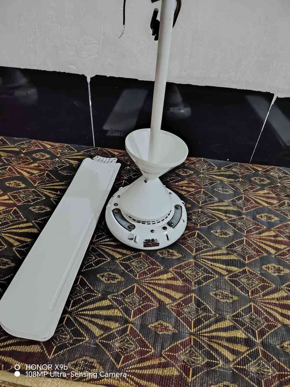 بنكات العدد 3 شغالات شرط كل عيب مابيهن 50بيهن مجال ***********

