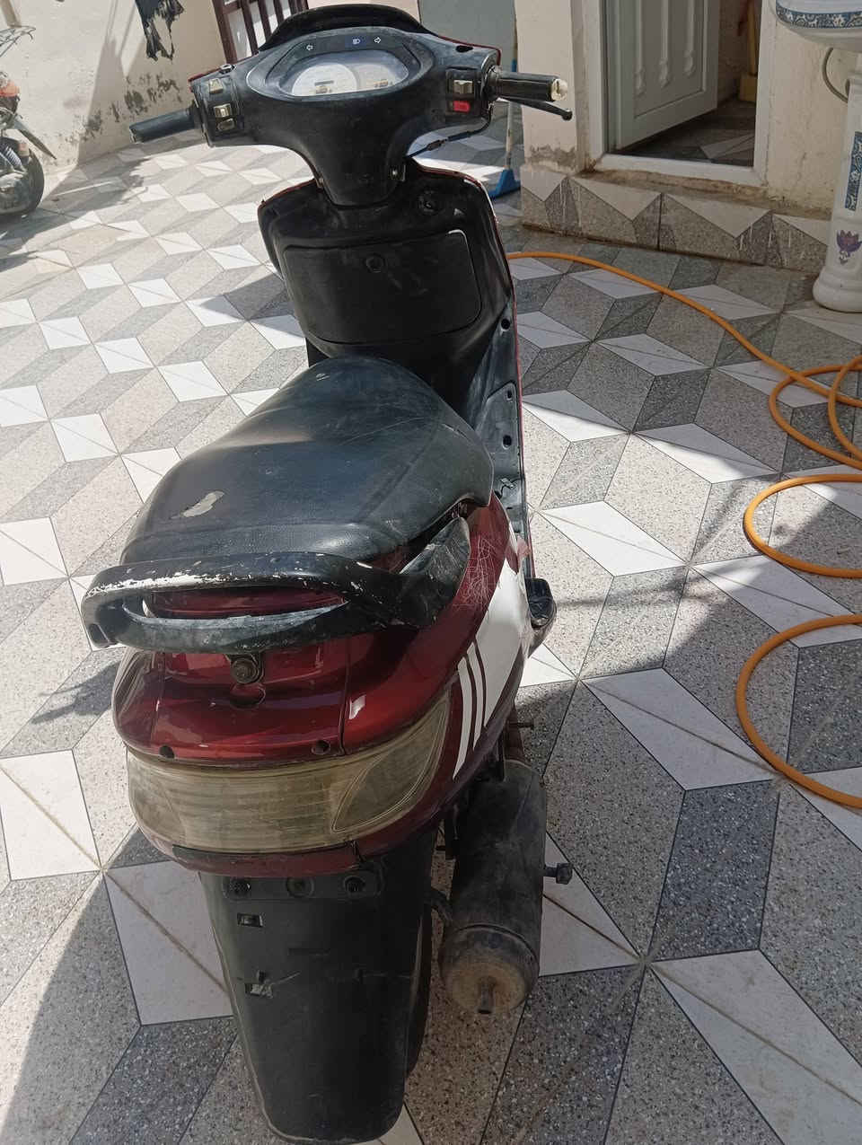 دراجه للبيع فحل دسك مرتبه شغاله سلف هندر كهربائيات
السعر 275

العنوان النجف شارع الصب 
***********
