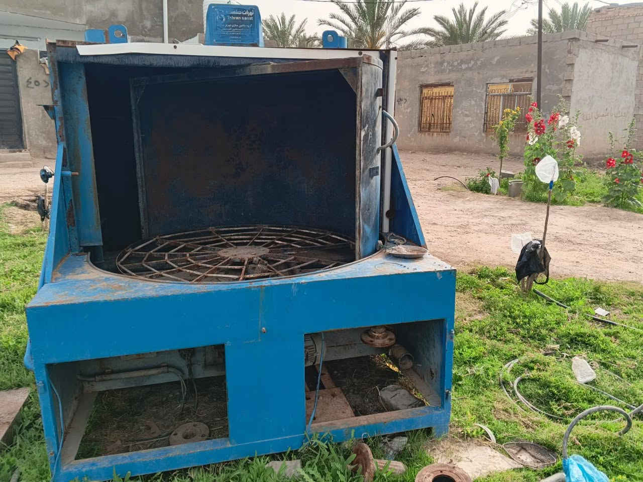 السلام عليكم...
مكينه غسل كاورات للبيع ( مكينه لحجم لجبير)  
السعر 12 ورقه 
***********
