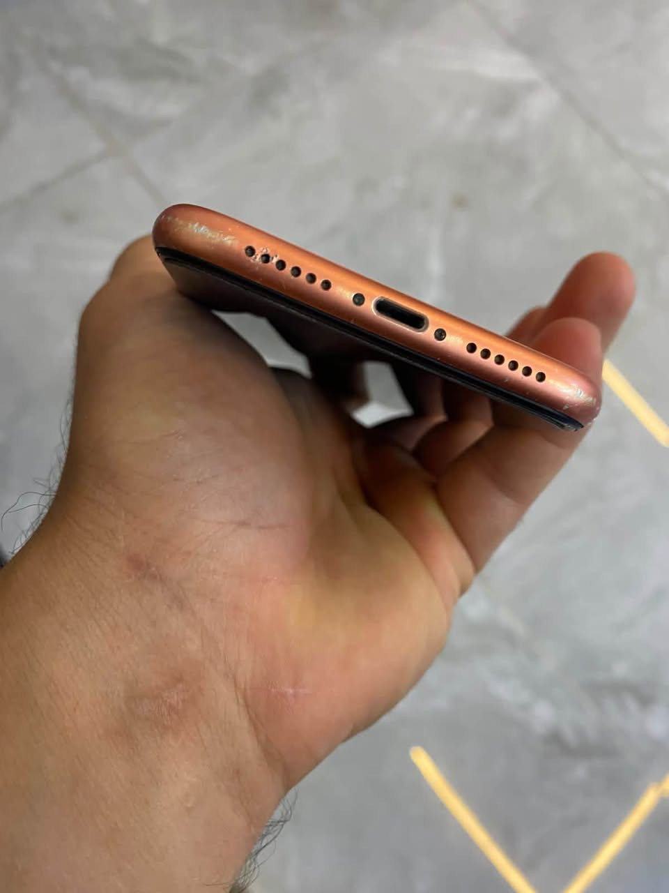 سلام عليكم ايفون XR جاهز نضيف امانه الله بطاريه 100 مبدله قطعه اصليه ومبدل شاشه وكاله تلاث خيارات ذاكره 64 جهاز نضيف ويخبل شراي بسس خير ويدلل عنوان بغداد سيديه رقمي ***********
