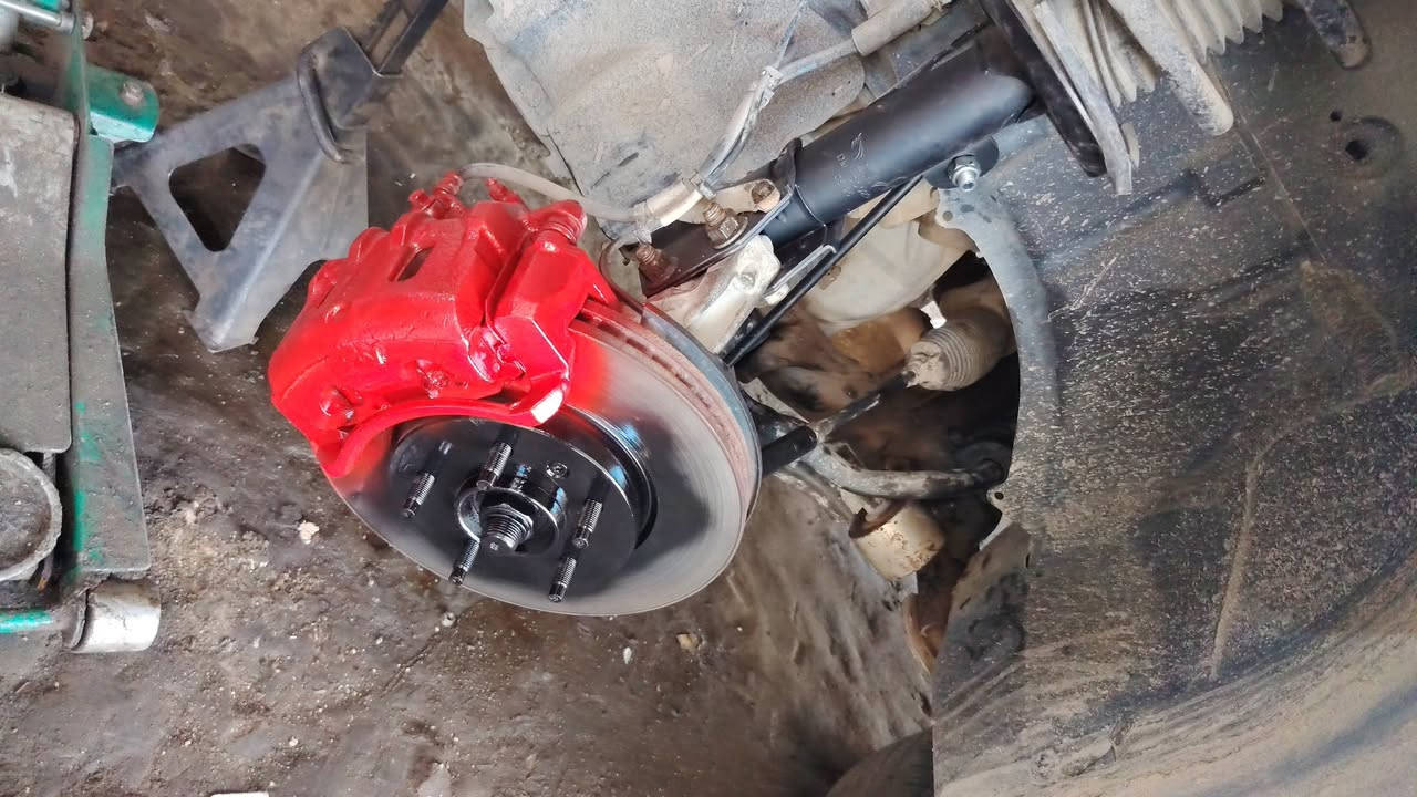 🔧 حدّادية الصدر الأمامي عامة — شغل كامل ومرتب 🔧

تم تفصيخ الحدّادية الأمامية وإجراء صيانة شاملة، وتضمّن العمل:

🔹 تبديل زوج دبل أمامي
🔹 تبديل طوب الطبلة والبوشات الصغيرة
🔹 تبديل رؤوس الروط
🔹 تبديل ربل الرباط
🔹 تبديل الشموع وقواعد الدبل
🔹 تبديل تخم دسك بريك أمامي فحمي كاربون
🔹 لحام ومعالجة سطاب الأكسل المفطور
🔹 تبديل جواريب الدرايم شفت الداخلية
🔹 تشحيم وفحص الصلايب
🔹 تنظيف وصبغ قطع الحدّادية لحمايتها من الصدأ
🔹 ترتيب وتجميع جميع القطع باحتراف
🔹 استخدام قطع ETS التركية الأصلية
🔹 عمل ميزانية أمامية وتصفير زاوية الستيرن

بعد إكمال العمل تم فحص السيارة وتجربتها للتأكد من ثبات الحدّادية، سلامة البريك، اختفاء الأصوات، واستقامة الستيرن على الطريق ✅

📍 ورشة أنور سوزوكي وإكونوكس
كربلاء – الحي الصناعي – البلوك الثاني – شارع السايدين، سايد الدخول

📞 ***********
📞 ***********

⚙️ شغل مرتب… قطع مضمونة… وصيانة على أصولها
🔧 ورشة أنور سوزوكي وإكونوكس
