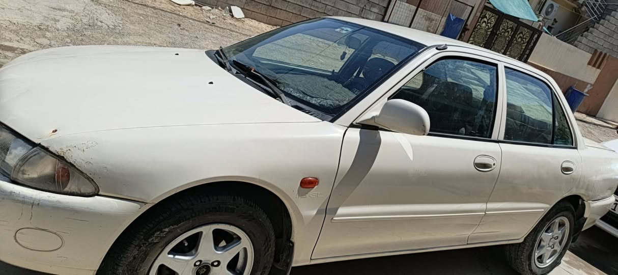 للبيع بروتون ويرا 2004 مشروع وطني و بسمي السيارة نظيفة و حلوة كير محرك بشرط رقم كركوك و بيها كوبان بانزين السعر 55 و قابل للتفاوض للاستفسار اتصل على الرقم / ***********
