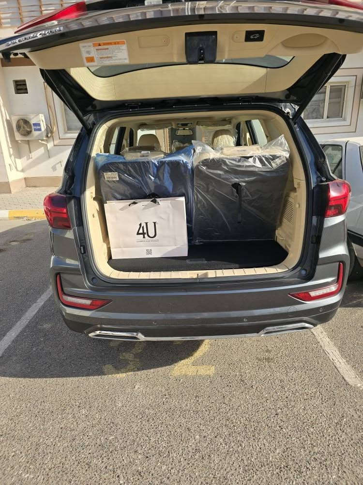 سانغ يونغ ريكستون ٢٠٢٤ فول اعلى فئة سيارة جديدة كفالة عامة من كلشي استلام قبل شهرين ونصف اخر وحدة دعاية كانت ماشيه 6 الف كيلو سيارة جديدة حرة مو اقساط رقم شمالي  تحويل تريد او وكاله حاضرين انا راعيها، هاي 4*4 دفع رباعي محرك 2000 تربو وهواي مواصفات، السعر 285 ورقة وبيها مجال للجادين فقط التواصل *********** واتساب المكان البصرة. البصرة, العراق
