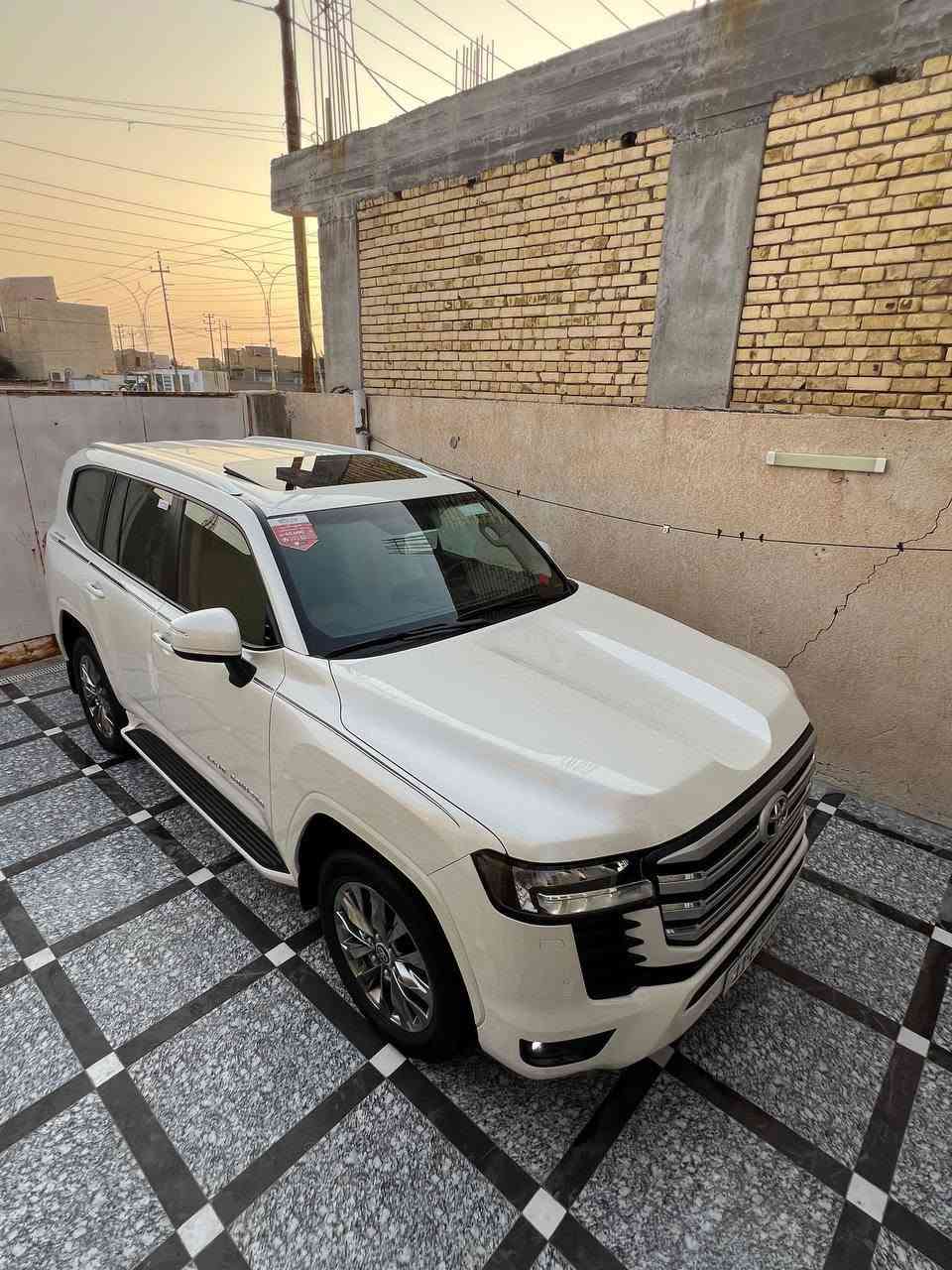 لاندكروز GXR • ٢٠٢٤ • رقم بغداد