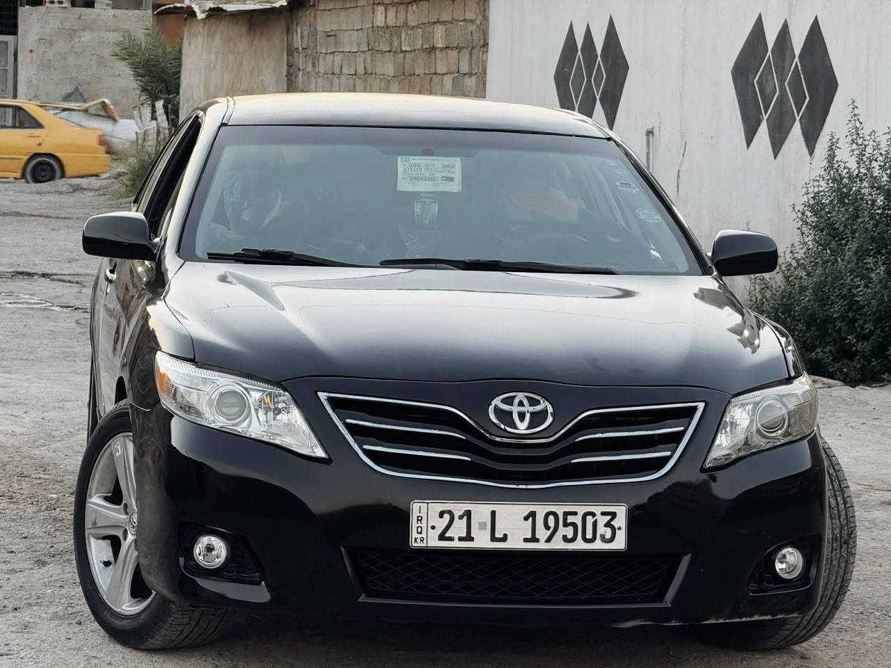 السلام عليكم كامري السعر 65وبيها مجال  للبيع رقم جديد سنويه لل 2028 شرط التحويل محرك شرط طخم تاير جديد سياره جاهزه للخير فقط الكير بي خلل ما ينمر ع البك ومحشر ع النمره 4 شغاله وتمشي مصبوغه عام مكاني  موصل  السياره ‏‪***********‬‏//‏‪***********
