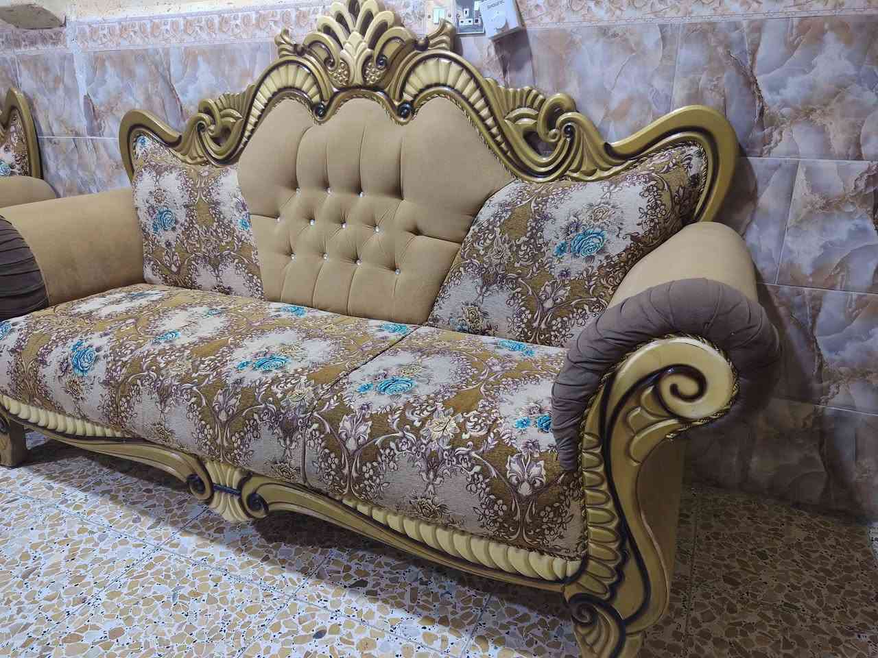 السلام عليكم
تخم للبيع عشر مقاعد تزكام الأصلي
كلش نظيف السعر ٦٥٠ وبي مجال للشراي
الأستفسار على هذا الرقم ***********
