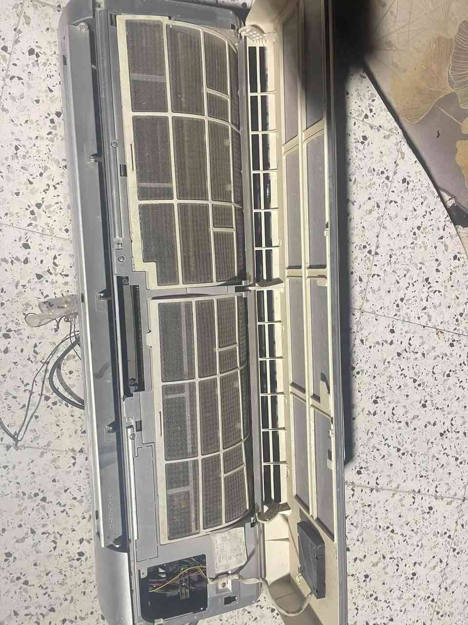 خارجيه طنين نضيفه كولش هيه والبواري مالته قيم وأخذ / مكان بابل ***********
