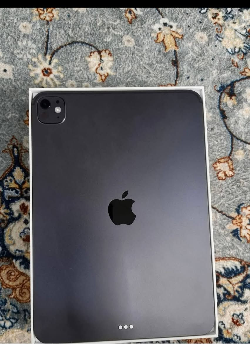 للبيع M5 ذاكر 256 ببطارية 96 غراض كاملة نضافة 100 رقم ***********
