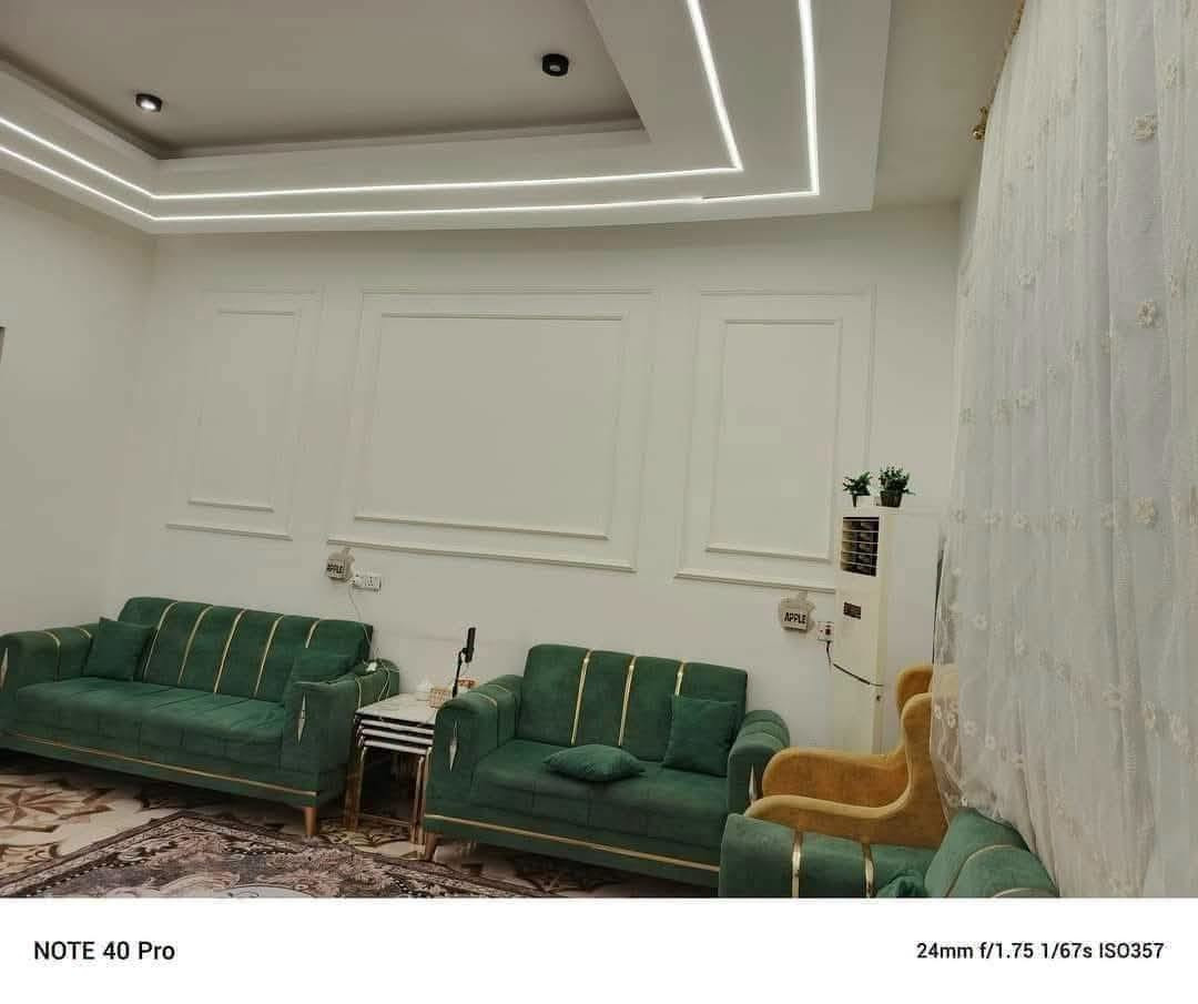 #دار للبيع:-- مساحة 100متر_طابقين 
#موقع:--بنجاعلي مقابل ملعب خلف تجاري
_________
#قرب سايدين 
#ماء حلو 
#فرع تبليط 
#بناء فول مواصفات
#٠نظام دكت مركزي
#فول سيراميك
#سقوف مغربي
________
محتويات 
#طابق 1غرفة نوم+مطبخ+هول +استقبال +صحيات 
#طابق 2 غرفة نوم+مطبخ+هول+استقبال+صحيات+بيتونه
طابقين نفس تصميم
درج داخلي وخارجي
_______________
سعر 50مليون بي مجال
__________________
للاستفسار اتصال عالرقم
 ***********
***********
او راجع مكتب عقارات اسيا

نص مكتوب في الصور:
- NOTE 40 Pro 24mm f/1.75 1/67s ISO357
- NOTE 40 Pro 24mm f/1.75 1/67s ISO411
- NOTE 40 Pro
- 24mm f/1.75 1/50s ISO1210
- NOTE 40 Pro 24mm f/1.75 1/50s ISO417