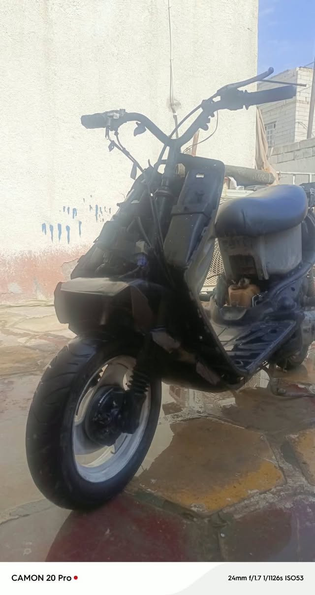 دراجه ستين الدراجه تمشي خير من الله البيع ب١٧٠وبيه مجال المكان ناصريه مركز ***********

نص مكتوب في الصور:
- CAMON 20 Pro
- 24mm f/1.7 1/232s ISO50
- CAMON 20 Pro 24mm f/1.7 1/1126s ISO53
- CAMON 20 Pro 24mm f/1.7 1/174s ISO50
- CAMON 20 Pro • 24mm f/1.7 1/208s ISO50