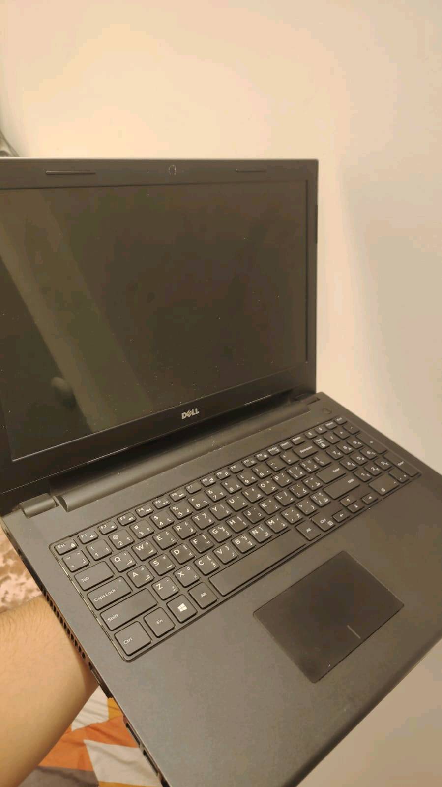 Core i3-4005U • ذاكرة DDR3L • HDD ٤٦٦GB