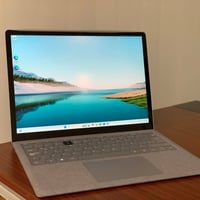 Surface Laptop 5 • i5-1235U 12th • رام 8GB/SSD 256GB