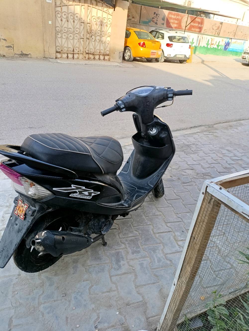 ماكس عدله كلمه من كلشي نقصها باتري بس الدراجه مفتوحه مره واحد بوشه 49 بيها سلف رياض اصلي وقبق ار جي اس هندر واحد شرط الدراجه نضيفه ملاح حلو كلشي ما ناقصها بس باتري كهربايت شغاله سعرها 525 وبيها مجال مكاني المطيحه
