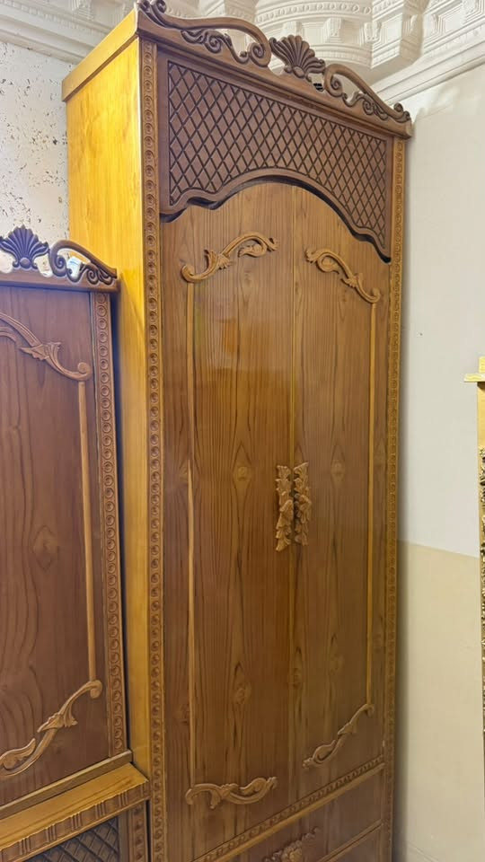 غرفه اخشاب للبيع مستعمله سنة خشب ثقيل
للستفسار واتساب او اتصل
‏***********
