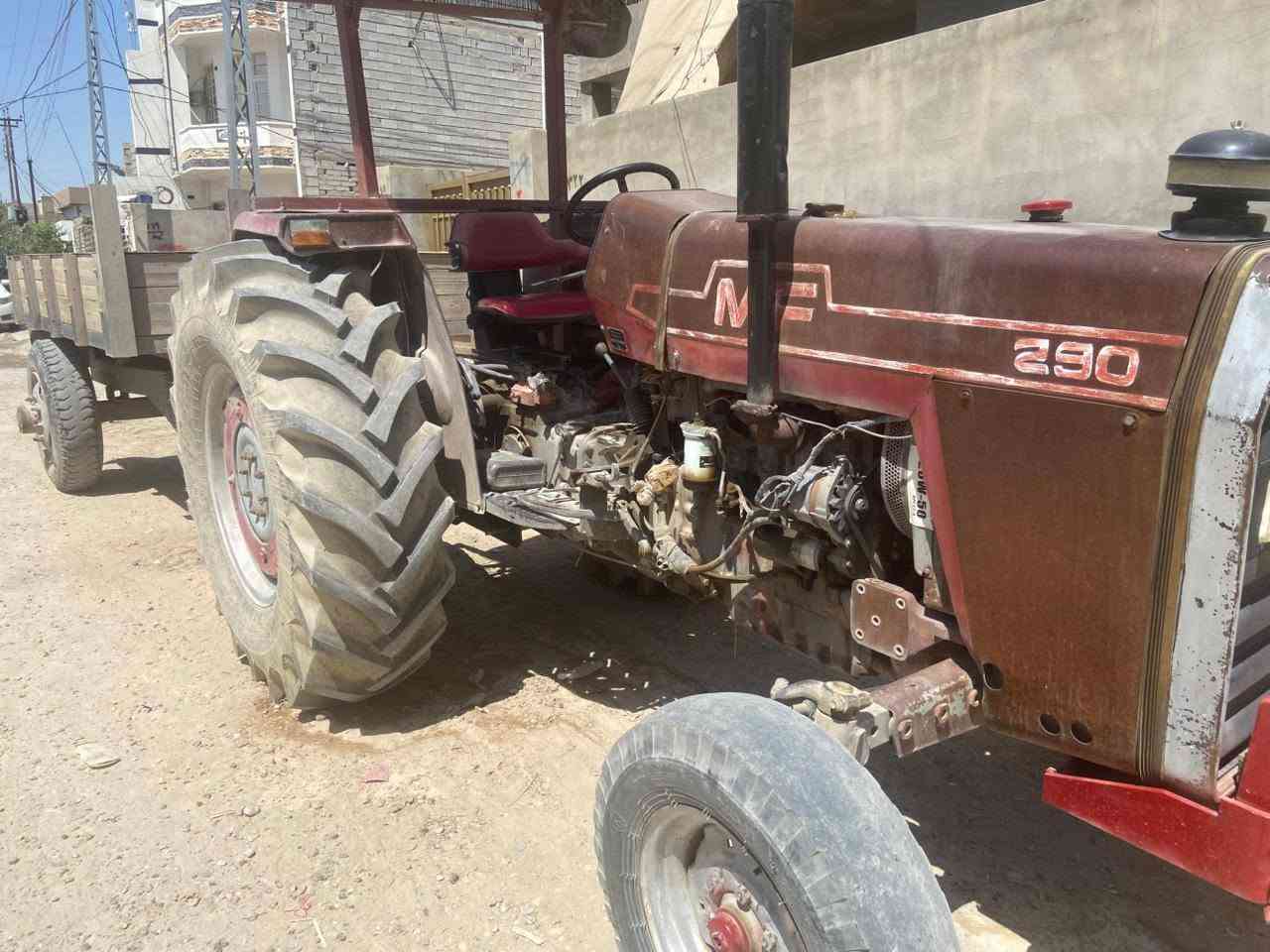 سلام عليكم تلكتر للبيع 290 انكليزي موديل 81 معه العربانه المكان سامراء لاستفسار رقم الهاتف ***********
